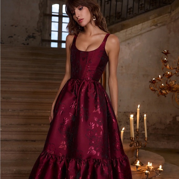 NWT V Chapman Avery Gown in Garnet Baroque Floral - Picture 6 of 6
